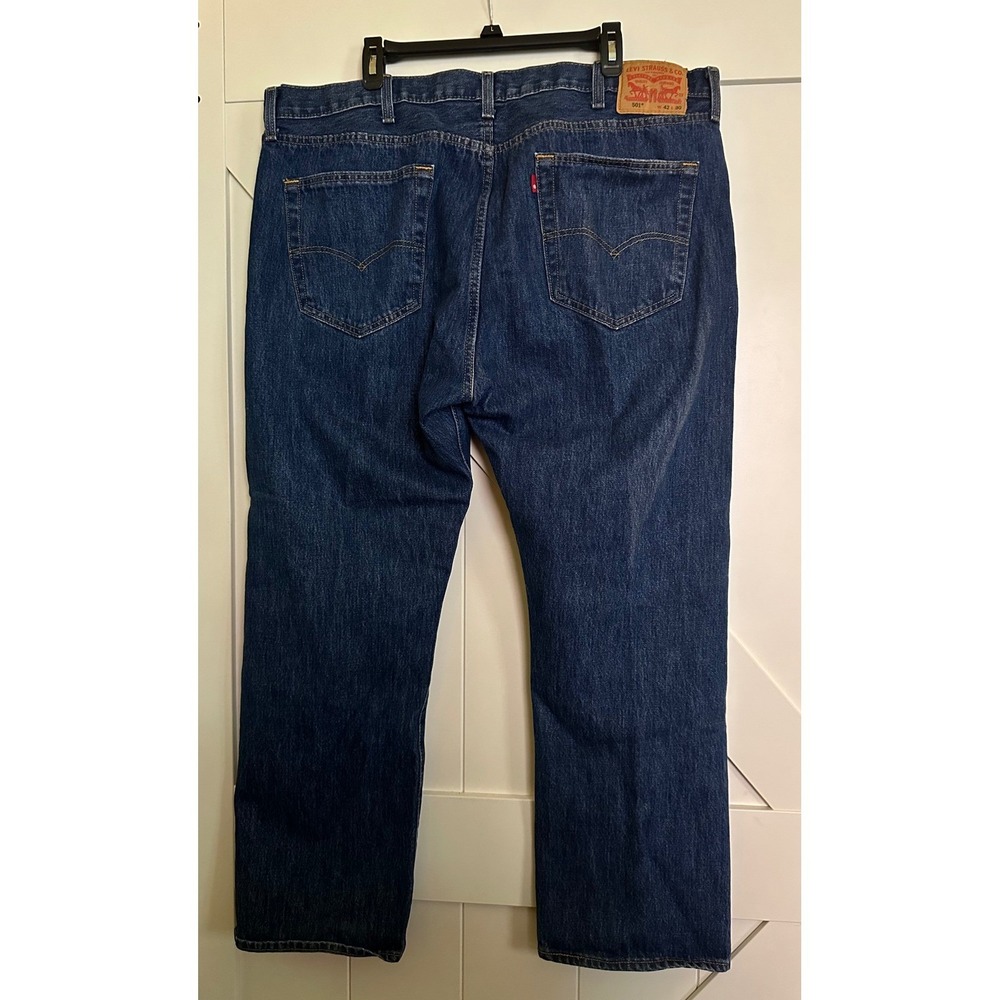 Levi's 501 Button Fly Jeans W42 L30 Dark Wash Denim Classic Straight Leg - Picture 4 of 13